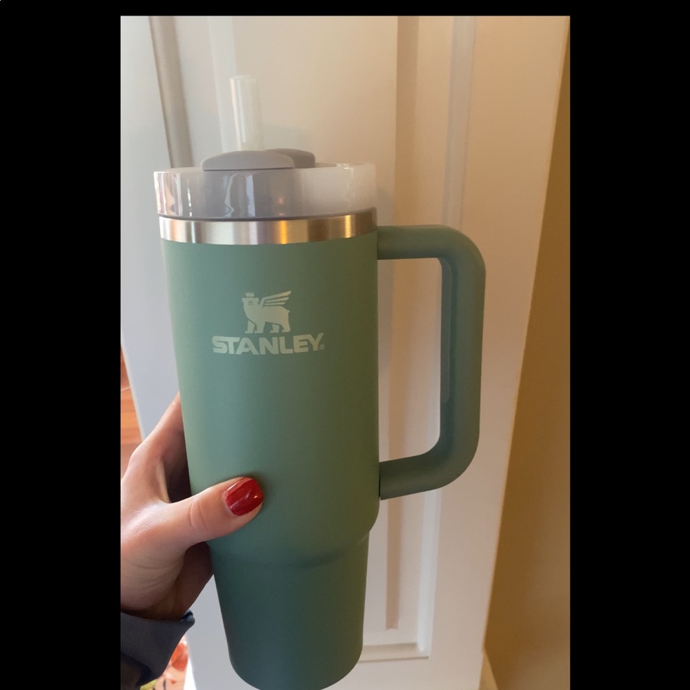 Stanley 30oz *brand new* H2.0 Quencher in Eucalyptus